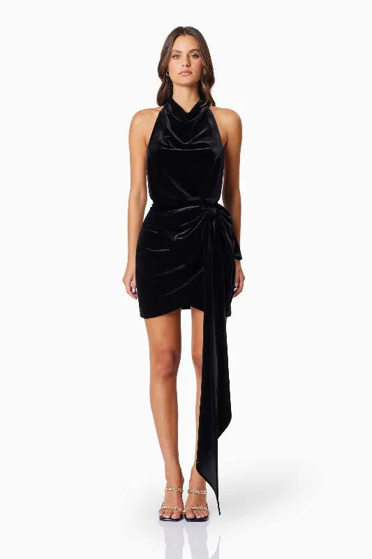 Halter Neck Women Dress to Show Off the Shoulders and NecklineSolene Backless Mini Dress In Black Halter Neck Women Dress to Show Off the Shoulders and NecklineSolene Backless Mini Dress In Black