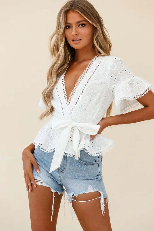 Lace - Embellished Women Dress for an Elegant and Sophisticated AppearanceSummer Solstice Short Sleeve Lace Trim Top White Lace - Embellished Women Dress for an Elegant and Sophisticated AppearanceSummer Solstice Short Sleeve Lace Trim Top White