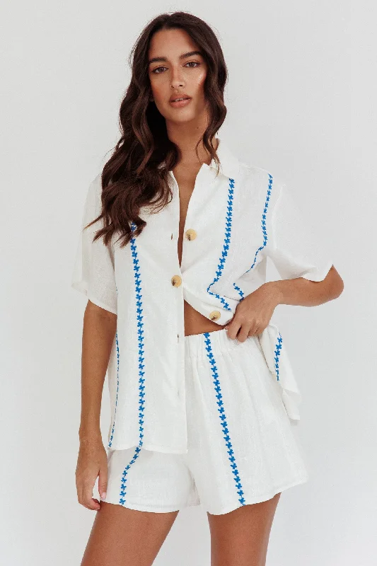 Mermaid - Style Women Dress with a Fitted Silhouette for Special OccasionsSwing Of Things Elastic Waist Shorts Embroidered White