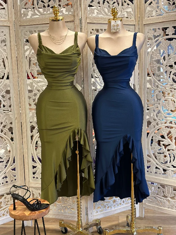 Plus Size Women Dress with a Flattering A - Line Cut for Comfort and StyleThick Strap Heart Line Ruffle Dress - Estira, Stretchy Plus Size Women Dress with a Flattering A - Line Cut for Comfort and StyleThick Strap Heart Line Ruffle Dress - Estira, Stretchy