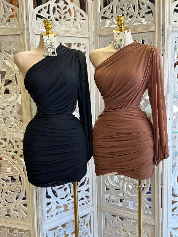 Sheath Women Dress with a Tailored Fit for a Professional LookWrapped One Mini Dress- Stretchy, Estira