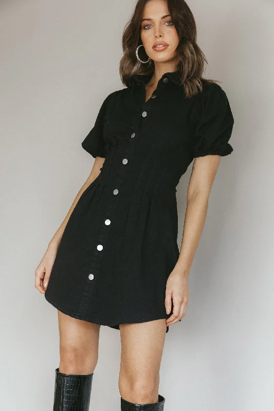 Sleeveless Women Dress in Bright Colors for Summer PartiesZurich Pleated Waist Shirt Dress Black