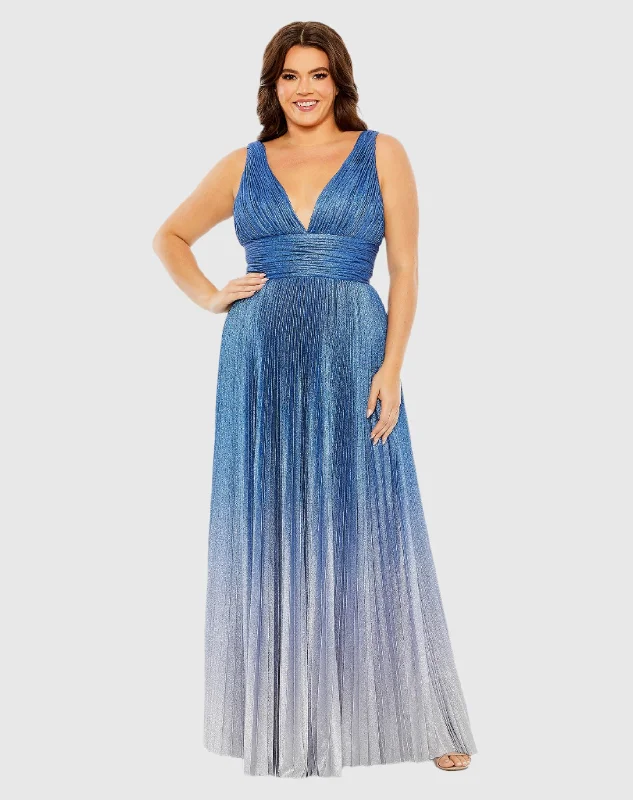 Mini Women Dress with a Short Hem for a Young and Trendy Style Mini Women Dress with a Short Hem for a Young and Trendy Style V-Neck Ombre Pleated Gown