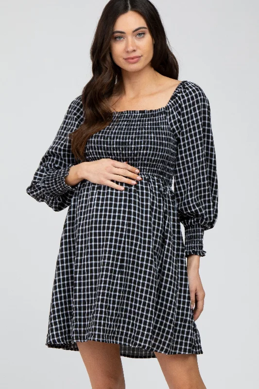 Long - Sleeve Women Dress in Velvet for a Luxurious Winter Look Long - Sleeve Women Dress in Velvet for a Luxurious Winter Look Black Plaid Smocked Maternity Dress