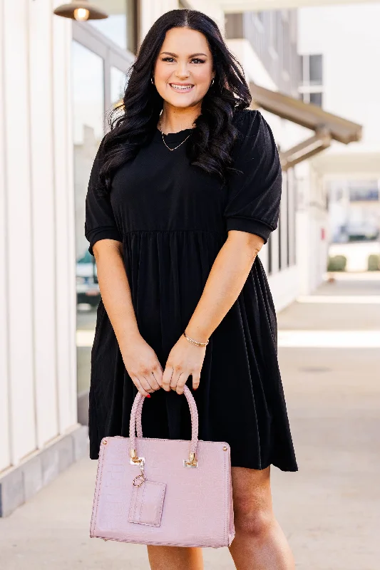 Long - Sleeve Women Dress in Velvet for a Luxurious Winter Look Long - Sleeve Women Dress in Velvet for a Luxurious Winter Look Made To Believe Dress, Black Long - Sleeve Women Dress in Velvet for a Luxurious Winter Look Long - Sleeve Women Dress in Velvet for a Luxurious Winter Look Made To Believe Dress, Black
