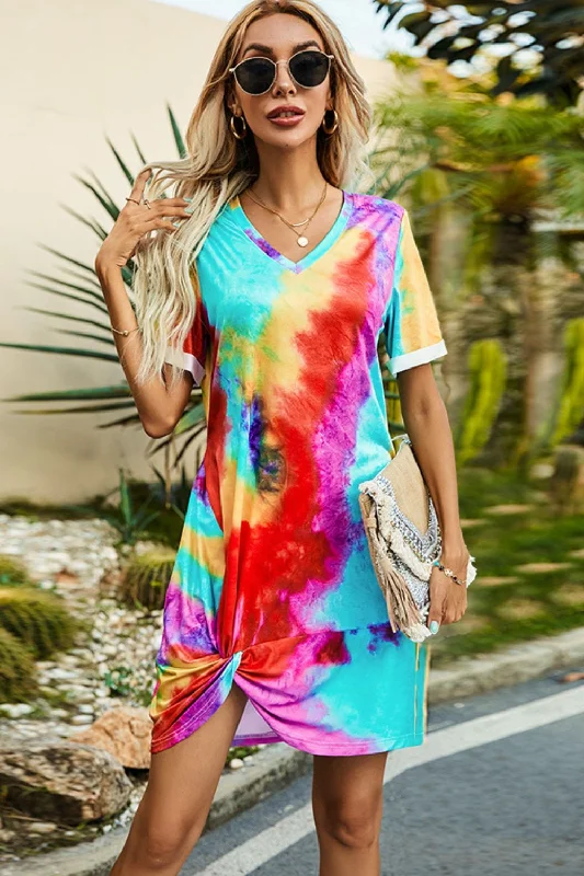 Printed Abstract Women Dress for a Modern and Artistic Appeal Printed Abstract Women Dress for a Modern and Artistic Appeal Twisted V-Neck Short Sleeve Dress Printed Abstract Women Dress for a Modern and Artistic Appeal Printed Abstract Women Dress for a Modern and Artistic Appeal Twisted V-Neck Short Sleeve Dress