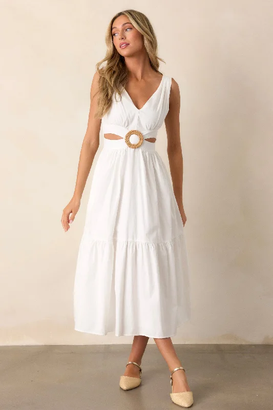 Midi dresses with printed lining for a hidden and stylish detailBe Good To Me White Cutout Midi Dress Midi dresses with printed lining for a hidden and stylish detailBe Good To Me White Cutout Midi Dress
