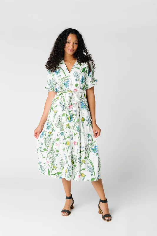 Midi dresses with keyhole backs for a flirty and unexpected detailClove Garden Midi Dress