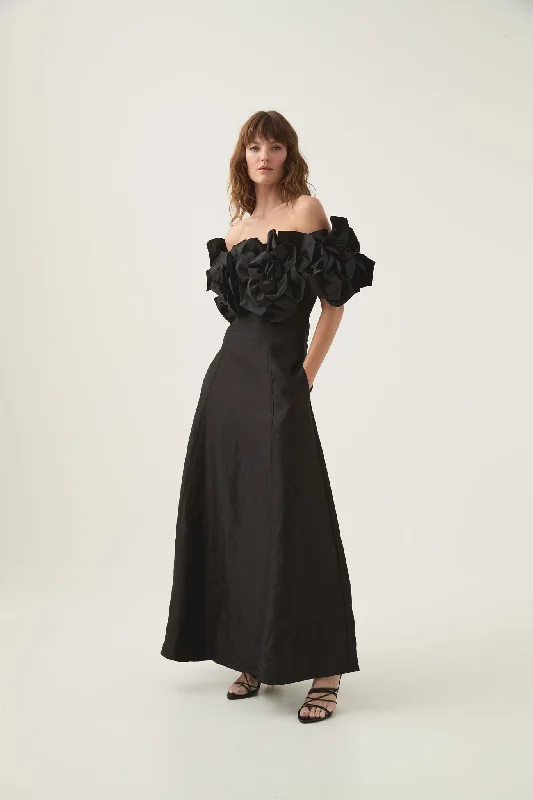 Midi dresses with pleated bodices for a classic and tailored lookEtta Midi Dress