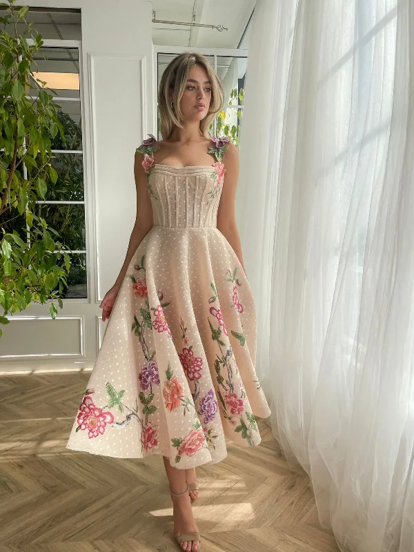 Midi dresses with ribbed textures for a unique and tactile appearanceBlossom Floretta Midi Dress