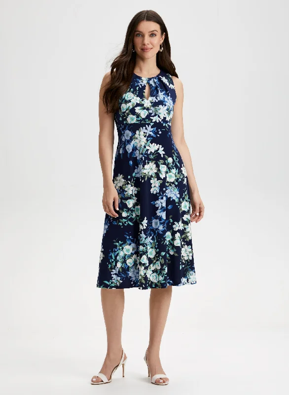 Midi dresses with satin - finish fabrics for a luxurious feelFloral Pleated Dress