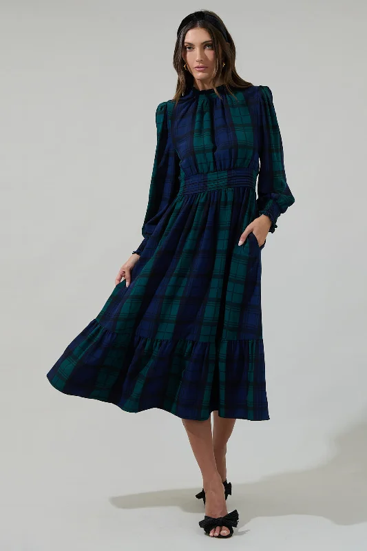 Midi dresses with geometric cutouts for a contemporary and edgy lookHudson Plaid Caitlyn Smock Sleeve Midi Dress