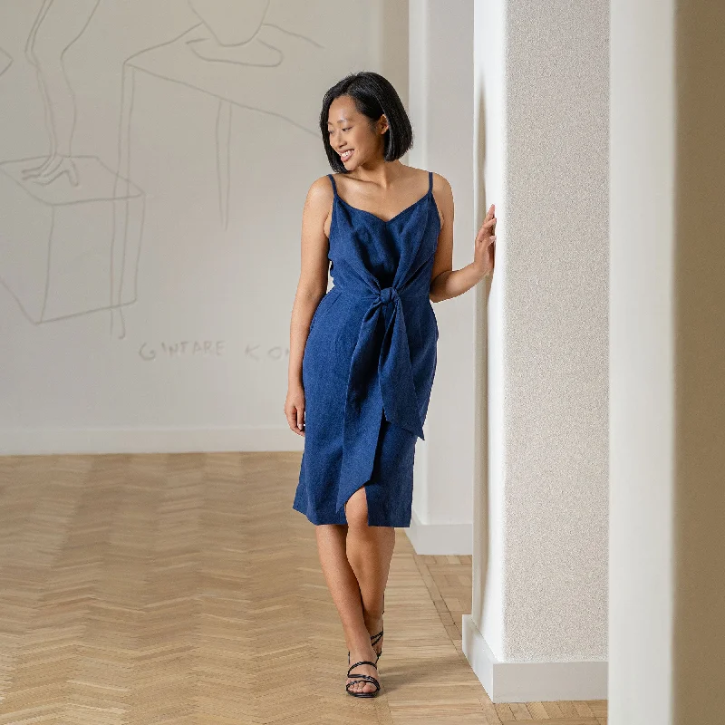 Midi dresses with side slits for a sexy and elegant appearanceLinen Dress Heidi