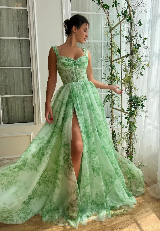 Midi dresses with bow accents for a sweet and charming lookMint Sky Gown