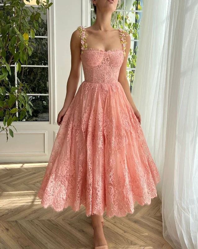 Midi dresses with asymmetric hems for a fashion - forward and dynamic appearanceSweet Petunia Midi Dress