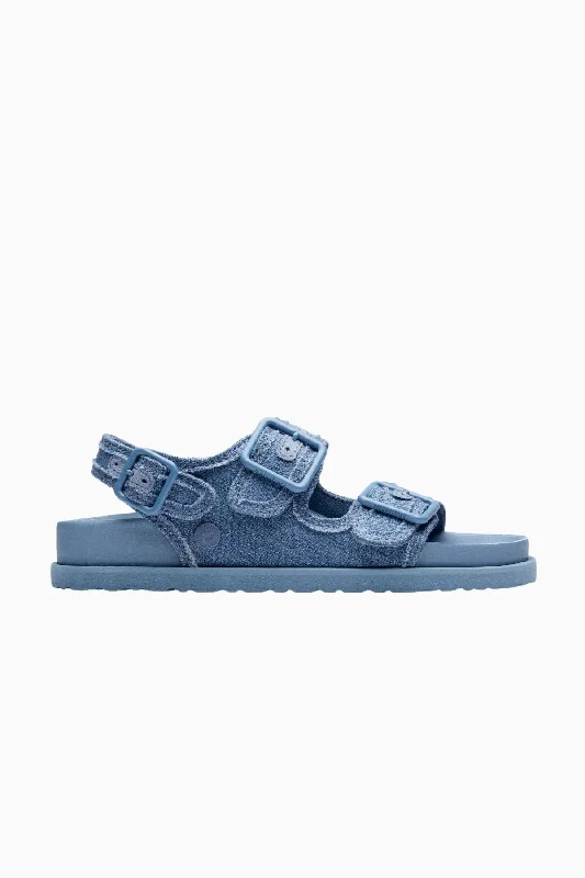 Oversized Denim Top for a Relaxed and Casual VibeBirkenstock 1774 Milano Tone on Tone Washed Denim - Light Faded Denim Oversized Denim Top for a Relaxed and Casual VibeBirkenstock 1774 Milano Tone on Tone Washed Denim - Light Faded Denim