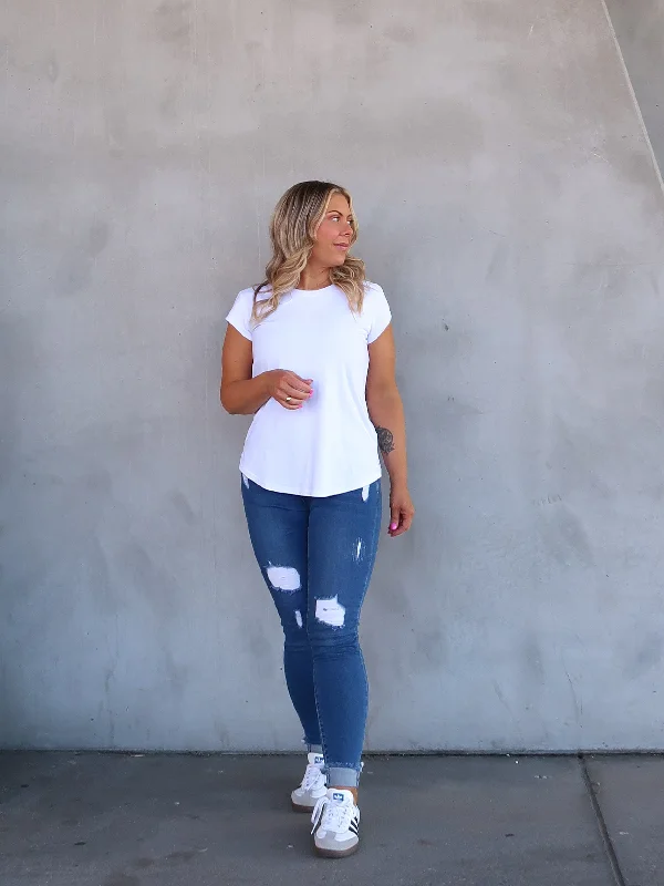 Ripped women jeans for a rebellious and fashion - forward styleBlake Jeans- Deep Blue