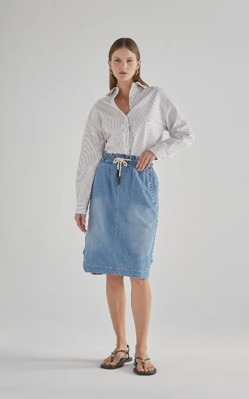 Button - Down Denim Top with a Classic DesignCecil Rodeo Blue Skirt