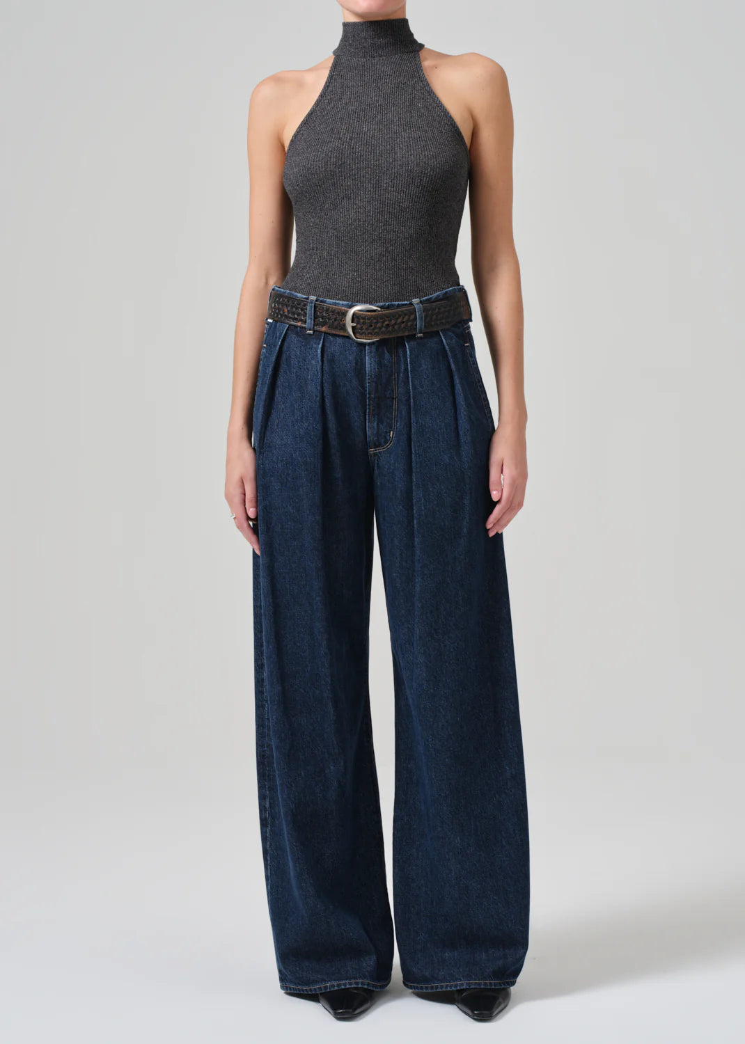 Denim Top for a Beachside Picnic with a Laid - Back StyleCitizens of Humanity - Petra Pleated Trouser Denim Top for a Beachside Picnic with a Laid - Back StyleCitizens of Humanity - Petra Pleated Trouser