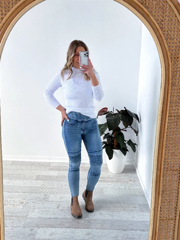 Denim Top with a Floral Print for a Feminine TouchGeorge Jeans - Blue