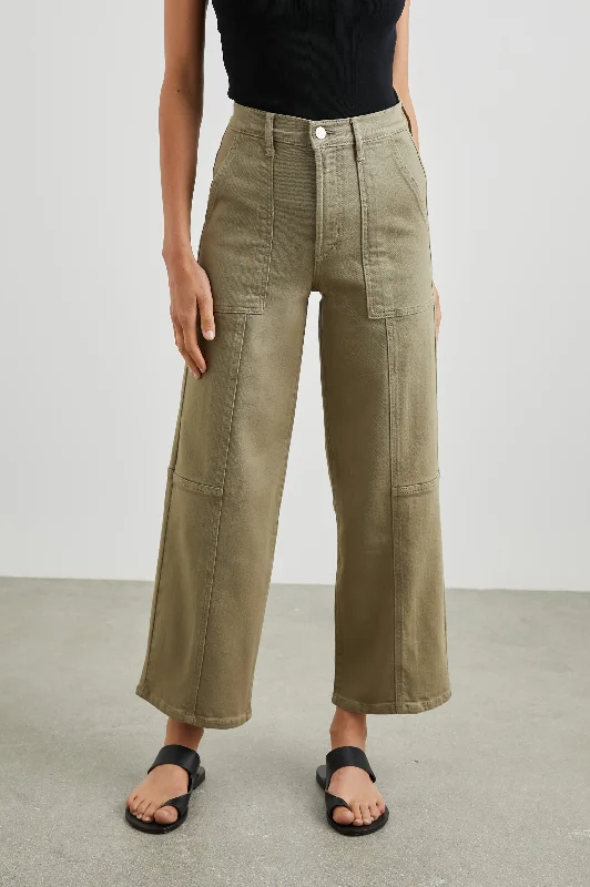 Plus - Size Denim Top for a Comfortable and Stylish FitGETTY CROP UTILITY WIDE LEG - WASHED OLIVE Plus - Size Denim Top for a Comfortable and Stylish FitGETTY CROP UTILITY WIDE LEG - WASHED OLIVE