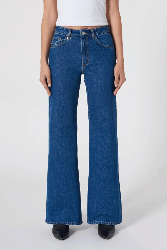 Plus - Size Denim Top for a Comfortable and Stylish FitEva Wide Royal Indigo