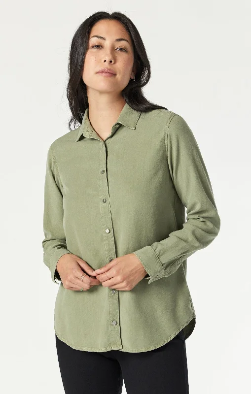 Wide - leg women jeans for a modern and relaxed vibeSHELBY SEMI-FITTED SHIRT IN OIL GREEN SUPERSOFT CHIC