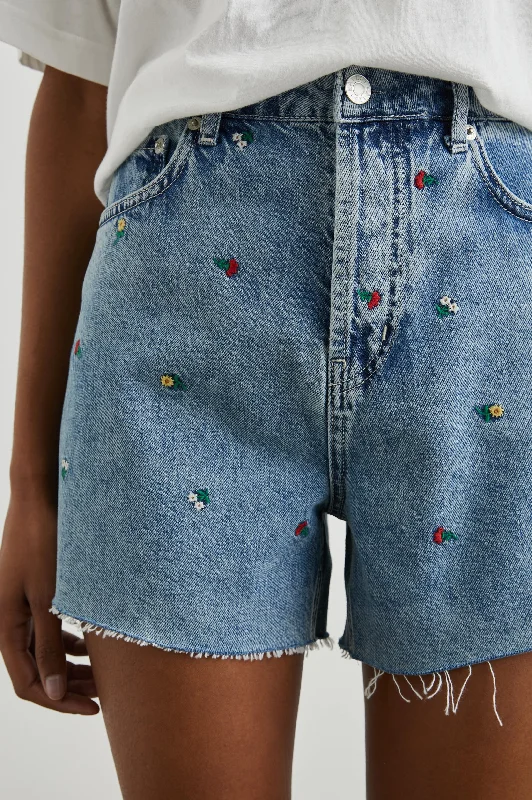 Dark - wash women jeans for a sophisticated and slimming effectZUMA SHORT - FLOWER FIELD