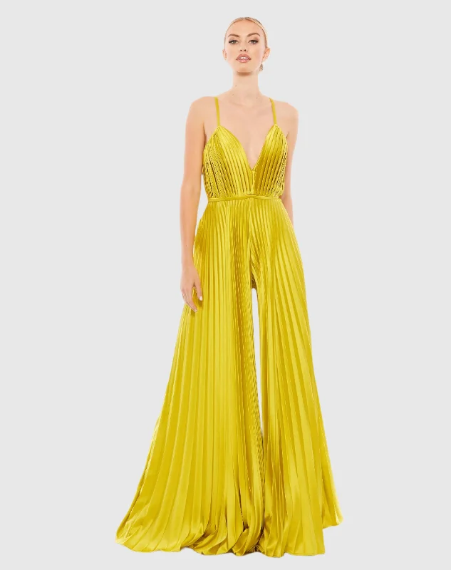 Floral print maxi dresses for summer garden partiesGreen Pleated Plunge Neck Wide Leg Jumpsuit