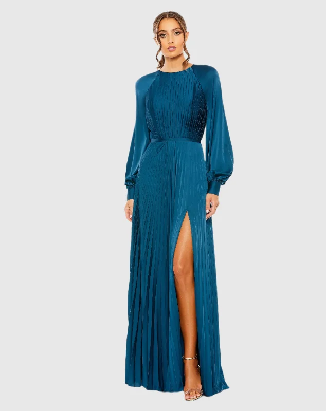 Maxi dresses with a paisley print for a classic and elegant styleBlue Pleated High Neck Raglan Long Sleeve Side Slit Gown