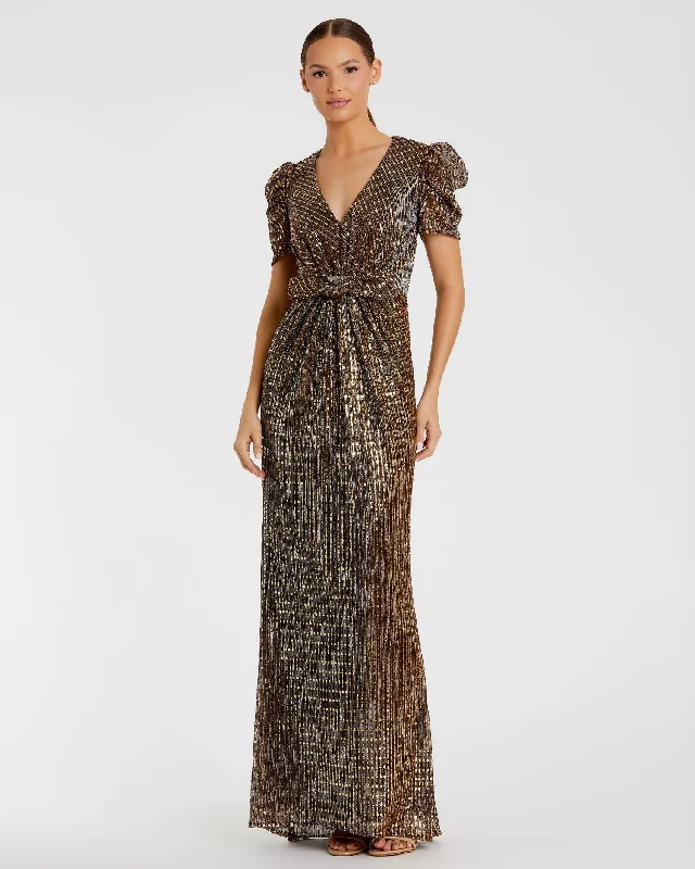Maxi dresses with a halter neck for a stylish and sophisticated choiceBow Waist Cap Sleeve Metallic Gown