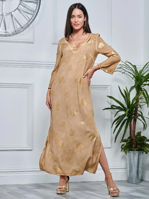 Maxi dresses with cut - out details on the sides for a modern edge3/4 Sleeve Loose Fit Holiday Tunic Maxi Dress, Khaki Pattern Maxi dresses with cut - out details on the sides for a modern edge3/4 Sleeve Loose Fit Holiday Tunic Maxi Dress, Khaki Pattern