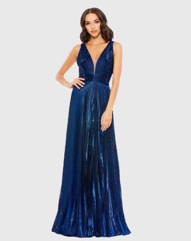 Maxi dresses with one - shoulder designs for a stylish and asymmetric lookPlunge Neck Pleated Metallic Gown