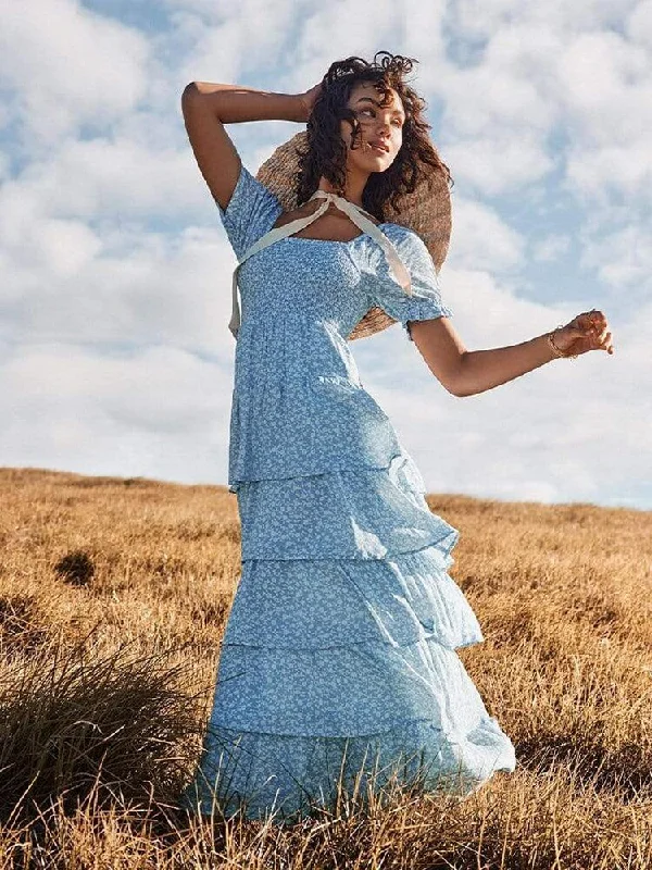 Maxi dresses with a pleated skirt for a timeless and elegant appearanceBerriesJam - Backless Square Collar Lace-up Cake Skirt Dress