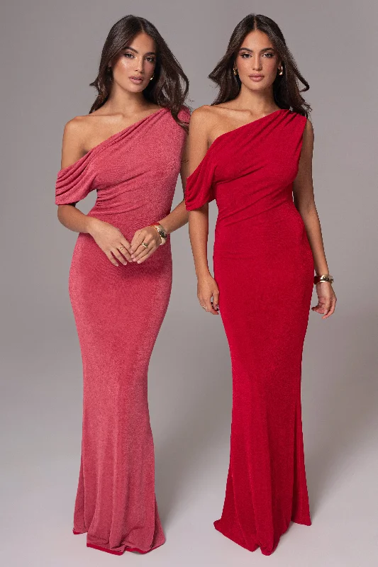 Maxi dresses with tassel accents for a fun and lively touchBerry/Red Classic Elegance Reversible Maxi Dress Maxi dresses with tassel accents for a fun and lively touchBerry/Red Classic Elegance Reversible Maxi Dress
