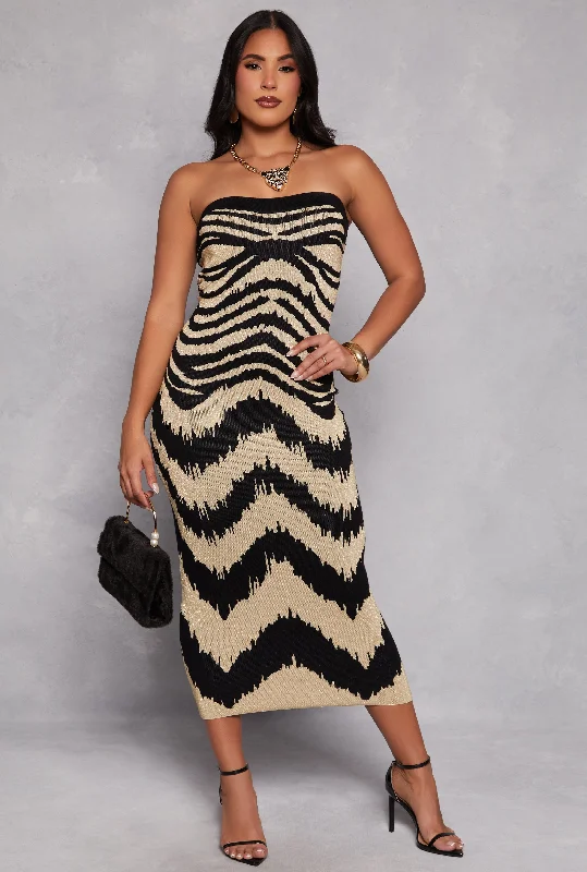 Maxi dresses with a halter neck for a stylish and sophisticated choiceAlmost Famous Lurex Abstract Print Maxi Dress Maxi dresses with a halter neck for a stylish and sophisticated choiceAlmost Famous Lurex Abstract Print Maxi Dress