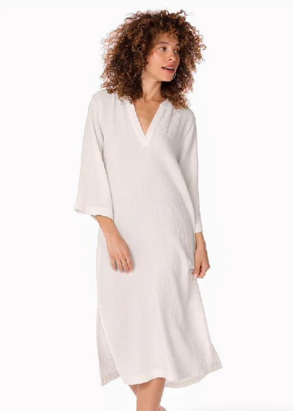 Ruffled maxi dresses with a tiered skirt for added volumeBobi Raw Edge 3/4 SLV Midi Caftan- White ***FINAL SALE*** Ruffled maxi dresses with a tiered skirt for added volumeBobi Raw Edge 3/4 SLV Midi Caftan- White ***FINAL SALE***