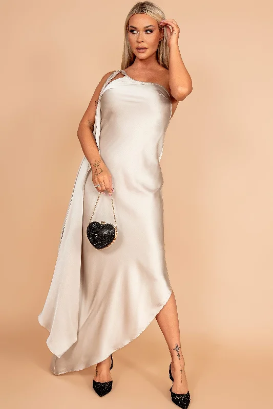 Velvet maxi dresses with long sleeves for winter weddingsFabiana Champagne Satin Dress
