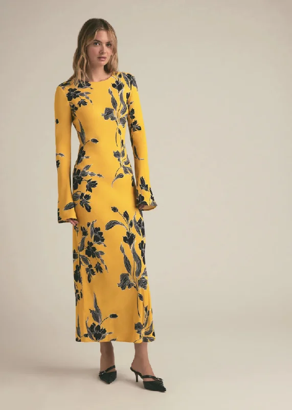 Maxi dresses with a gathered skirt for a voluminous and dramatic effectFavorite Daughter Truly Madly Dress- Buttercup