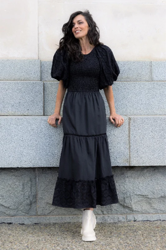 Maxi dresses with patchwork designs for a one - of - a - kind stylePiha Dress Embriodered Black