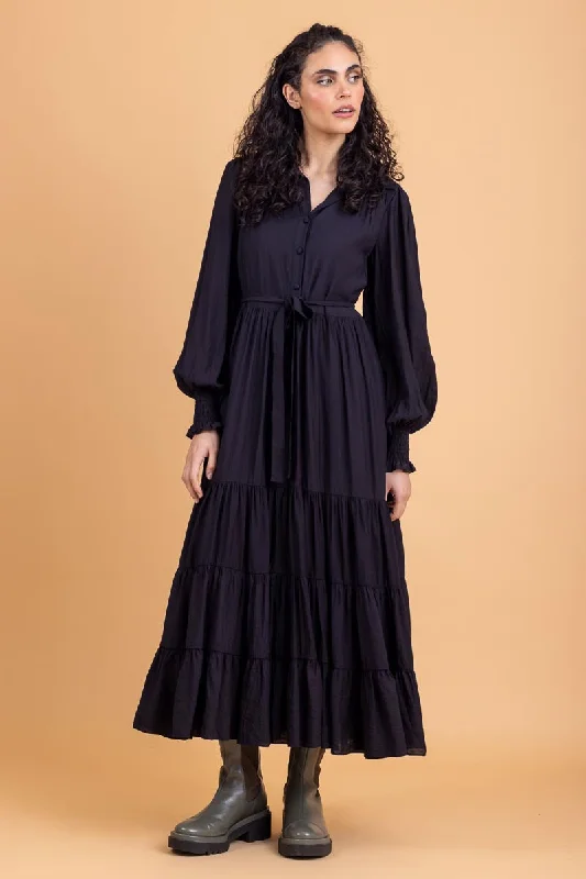 Maxi dresses with a halter neck for a stylish and sophisticated choiceRaina Shirt Dress Black