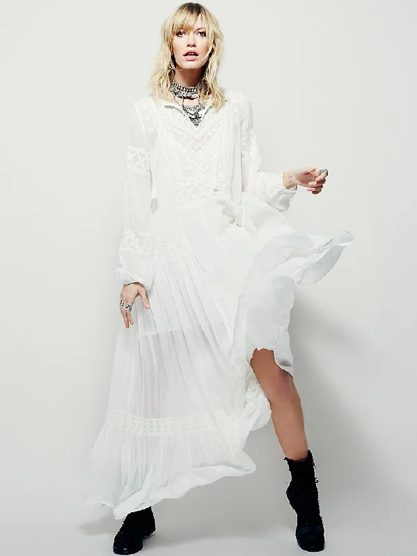 Maxi dresses with fringe trim for a bohemian vibeBerriesJam - 2024 Retro Futurism White Lace Maxi Dress Maxi dresses with fringe trim for a bohemian vibeBerriesJam - 2024 Retro Futurism White Lace Maxi Dress