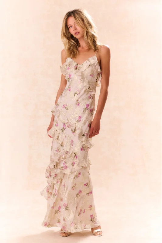 Maxi dresses with ribbed textures for a unique and tactile lookRialto Floral Silk Maxi Dress Maxi dresses with ribbed textures for a unique and tactile lookRialto Floral Silk Maxi Dress