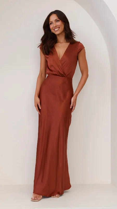 Denim maxi dresses with frayed hems for a casual lookSelma Maxi Dress - Rust