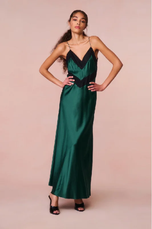Linen maxi dresses for a breathable and lightweight summer optionSerita Lace-Trimmed Maxi Dress Linen maxi dresses for a breathable and lightweight summer optionSerita Lace-Trimmed Maxi Dress