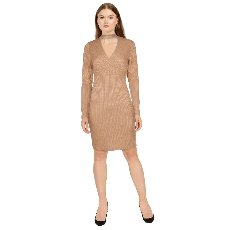 Maxi dresses with a ruched bodice for a more form - fitting and feminine shapeWomen's Long Sleeve Knit V-Neck Dress Maxi dresses with a ruched bodice for a more form - fitting and feminine shapeWomen's Long Sleeve Knit V-Neck Dress