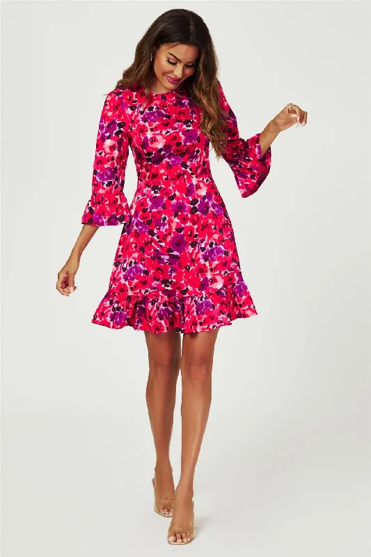Mini dresses with mesh panels for a sexy and trendy lookAbstract Floral Print Mini Dress In Red Mini dresses with mesh panels for a sexy and trendy lookAbstract Floral Print Mini Dress In Red