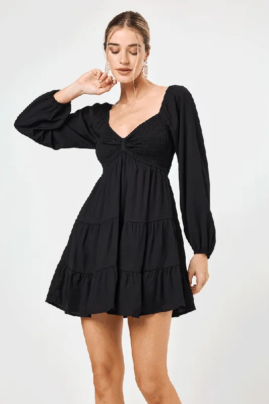 Mini dresses with wrap - around stylesBlack Long Sleeve Smocked Bust Dress