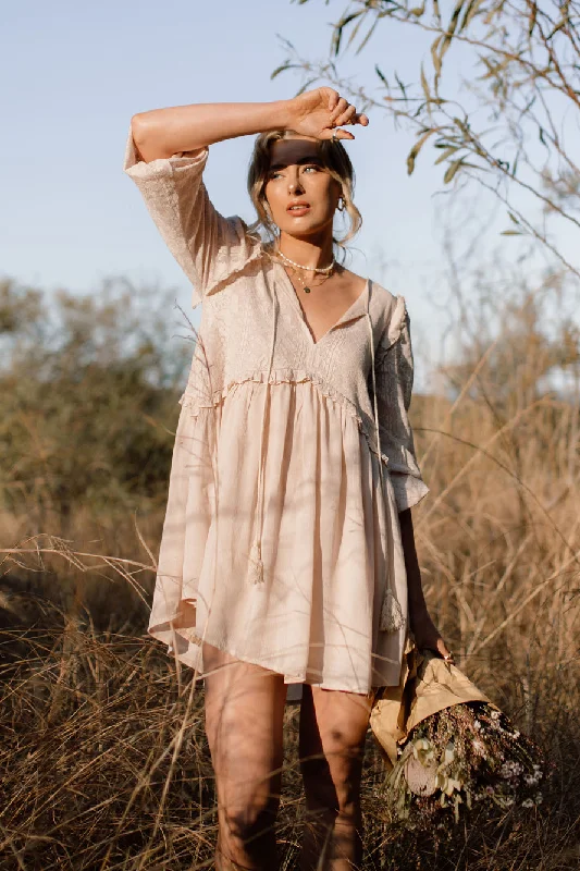Mini dresses with spaghetti straps for a delicate lookFancy Evening Dress Nude