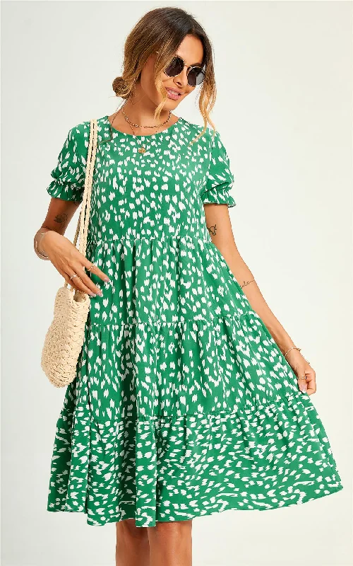 Mini dresses with criss - cross backs for a flirty lookGreen Printed Frill Sleeve Tiered Midi Smock Dress